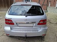 Gebraucht Mercedes B180 109 PS (80 kW) 2010 Silber Van / Kleinbus