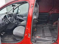 Gebraucht Citroën Berlingo 90 PS (66 kW) 2010 Rot Van / Kleinbus