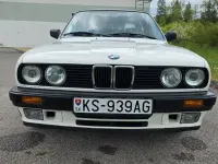 Gebraucht BMW 324 86 PS (63 kW) 1988 Weiß Limousine