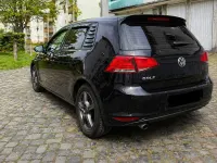 Second-hand VW Golf VII 110 CP (80 kW) 2017 Negru Berlinǎ