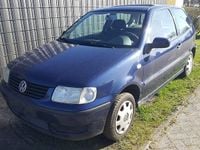 Usado VW Polo 50 HP (36 kW) 2001 Azul Citadino