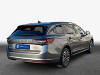 Neu Skoda Superb Selection 150 PS (110 kW) 2026 Grau Kombi