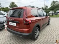 Gebraucht Dacia Jogger Expression 110 PS (80 kW) 2024 Terracottabraun Van / Kleinbus