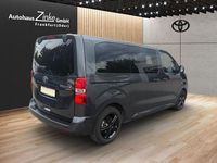 Gebraucht Toyota Proace Verso Team 177 PS (130 kW) 2024 Grau Kombi