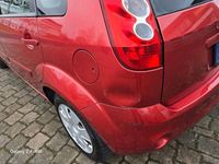 Gebraucht Ford Fiesta Style 69 PS (50 kW) 2008 Rot Kleinwagen