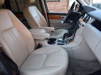 Gebraucht Land Rover Discovery 4 SE 245 PS (180 kW) 2011 Grau SUV