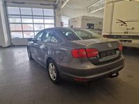 Gebraucht VW Jetta Comfortline 105 PS (77 kW) 2011 Grau Limousine