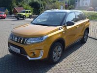 Gebraucht Suzuki Vitara Comfort 129 PS (94 kW) 2022 Solar yellow / black SUV