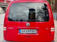 Gebraucht VW Caddy 103 PS (75 kW) 2015 Rot Van / Kleinbus
