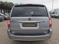 Gebraucht Lancia Voyager 177 PS (130 kW) 2014 Silber Van / Kleinbus