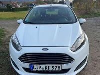 Gebraucht Ford Fiesta Trend 60 PS (44 kW) 2011 Weiß Kleinwagen