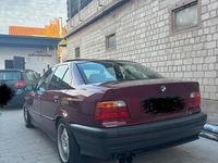 Gebraucht BMW 316 102 PS (75 kW) 1995 Rot Limousine