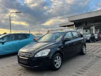 Gebraucht Kia Ceed 109 PS (80 kW) 2009 Schwarz Kleinwagen