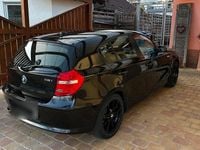 Gebraucht BMW 116 122 PS (89 kW) 2008 Schwarz Kleinwagen