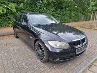 Gebraucht BMW 318 122 PS (89 kW) 2007 Schwarz Kombi