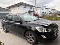 Gebraucht Ford Focus Active 125 PS (91 kW) 2019 Schwarz Limousine