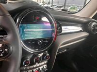 Gebraucht Mini ONE Classic 102 PS (75 kW) 2022 Grün Kleinwagen