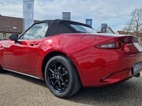 Gebraucht Mazda MX5 Exclusive-Line 132 PS (97 kW) 2019 Rot Cabrio