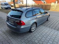 Gebraucht BMW 320 177 PS (130 kW) 2008 Grau Kombi