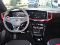 Gebraucht Opel Mokka-e Ultimate 100 kW (136 PS) 2023 Grün metallic SUV