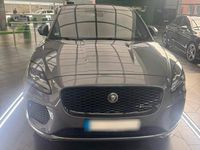 Gebraucht Jaguar E-Pace Chequered Flag 180 PS (132 kW) 2020 Grau SUV