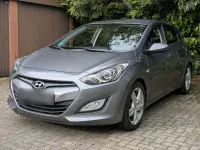 Gebraucht Hyundai i30 100 PS (73 kW) 2013 Grau Limousine