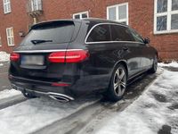 Gebraucht Mercedes E220 194 PS (142 kW) 2016 Schwarz Kombi