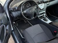 Gebraucht Mercedes C200 163 PS (119 kW) 2006 Silber Coupé