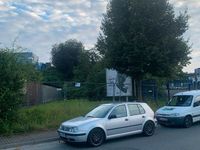 Gebraucht VW Golf IV 80 PS (58 kW) 1998 Silber Kleinwagen
