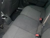 Second-hand Opel Astra 110 CP (80 kW) 2010 Negru Break