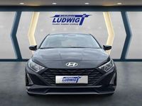 Gebraucht Hyundai i20 Select 79 PS (58 kW) 2025 Phantom black Kleinwagen