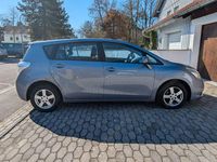 Gebraucht Toyota Verso 147 PS (108 kW) 2009 Blau Van / Kleinbus