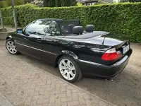 Gebraucht BMW 325 Cabriolet Sport Line 192 PS (141 kW) 2002 Schwarz Cabrio
