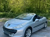 Gebraucht Peugeot 207 CC 120 PS (88 kW) 2008 Silber Cabrio