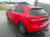 Gebraucht Mercedes GLA200 136 PS (100 kW) 2016 Rot SUV