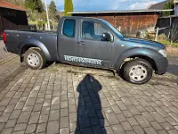 Gebraucht Nissan Navara 174 PS (127 kW) 2005 Grau Pickup