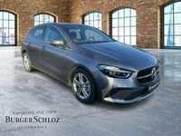 Gebraucht Mercedes B180 136 PS (100 kW) 2025 Metalliclack mountaingrau Kleinwagen