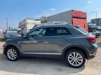 Gebraucht VW T-Roc Style 150 PS (110 kW) 2022 Grau SUV