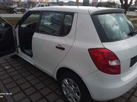 Gebraucht Skoda Fabia Active 75 PS (55 kW) 2014 Weiß Kleinwagen