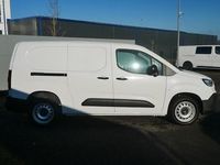 Neu Fiat Doblò 131 PS (96 kW) 2025 Weiß Van / Kleinbus