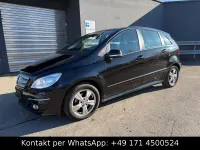 Gebraucht Mercedes B200 136 PS (100 kW) 2009 Schwarz Van / Kleinbus
