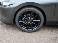 Neu Mazda 3 Nagisa 140 PS (102 kW) 2026 Machine grey Kleinwagen