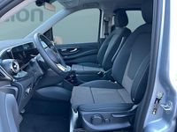 Gebraucht Mercedes V300 237 PS (174 kW) 2025 Silber Van / Kleinbus