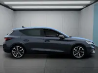 Używany Seat Leon FR 150 KM (110 kW) 2022 Szary Hatchback