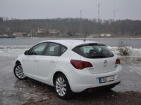 Gebraucht Opel Astra Cosmo 140 PS (102 kW) 2010 Weiß Limousine