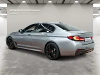 Gebraucht BMW 520 M Sport 184 PS (135 kW) 2023 Grau Limousine