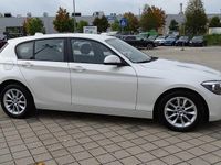 Gebraucht BMW 114 Advantage 102 PS (75 kW) 2012 Weiß Kleinwagen