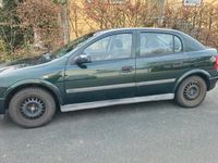Gebraucht Opel Astra 101 PS (74 kW) 2000 Grün Limousine