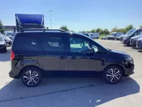 Gebraucht Mercedes T180 Progressive 131 PS (96 kW) 2025 Schwarz Van / Kleinbus