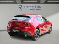 Neu Mazda 3 Homura-Line 140 PS (102 kW) 2025 Rot Limousine